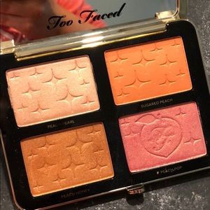 Too Faced Sugar Peach face palette